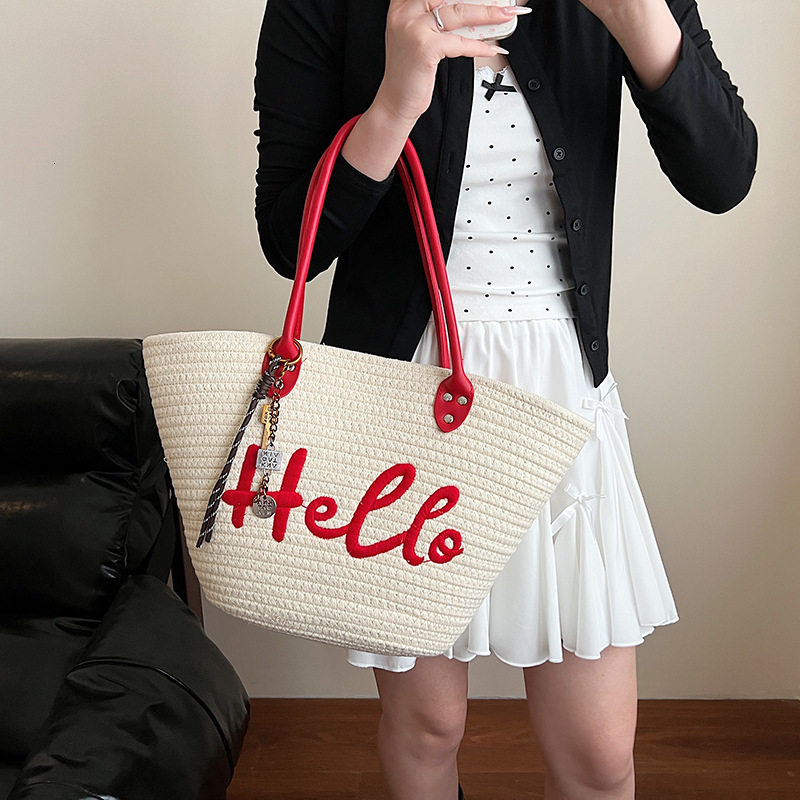 designer Summer Beach Vacation Travel Woven Bag for Women 2025 New Fashionable High-end Single Shoulder Handheld Tote Bag