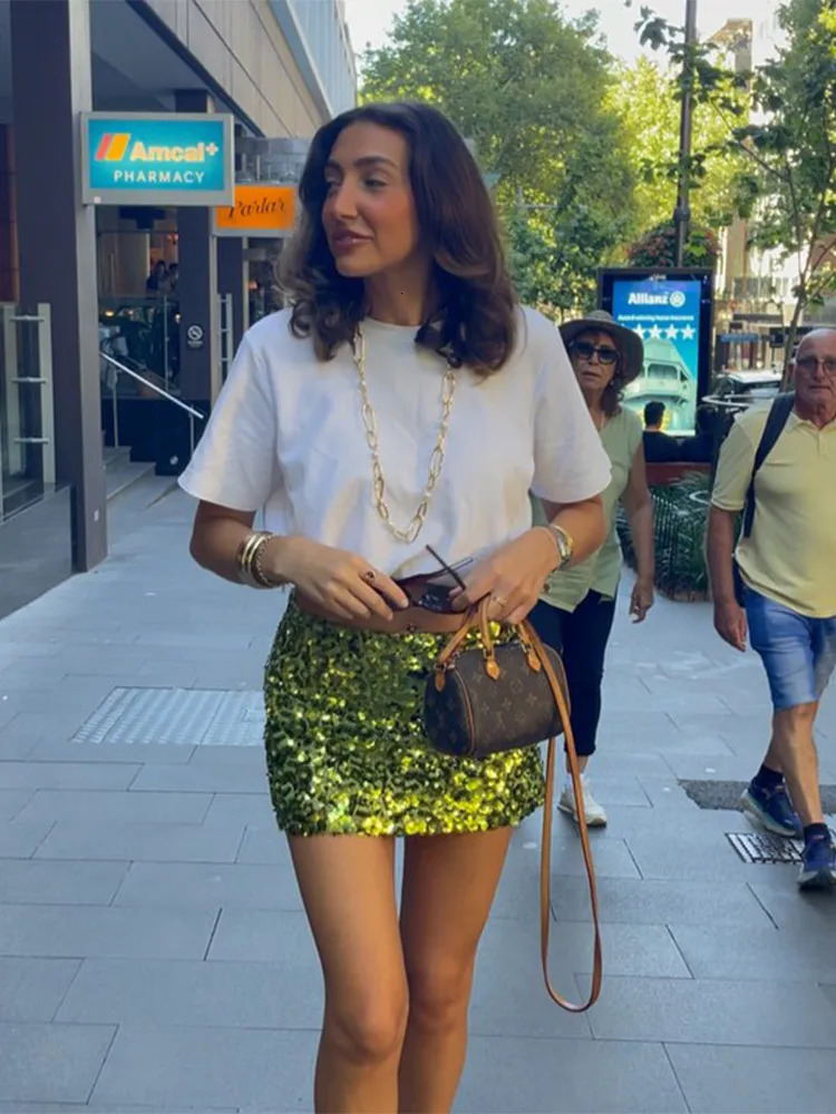 Women Shiny Green Sequins Mini Skirt Fashion High Waist Bodycon Short A-line Skirts 2025 Lady Sexy High Street Partywear 250603