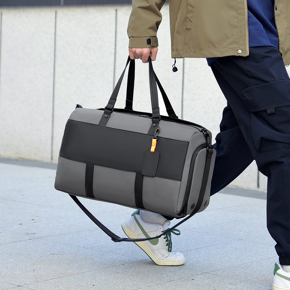 2025 New Large Capacity Men's Gym Water-Resistant Travel Business Handbag Dry-Wet Separation Bag
