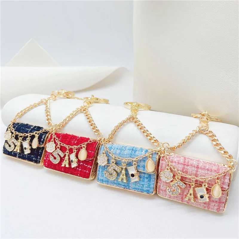 New Arrival Luxury CC Eiffel Tower Car Key Chains Women Bag Handbag Pendants Plush Keychain Gift Jewelry U250604