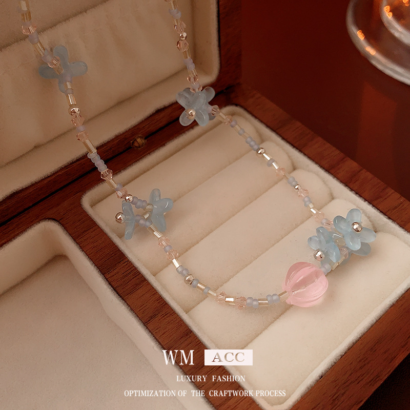Acrylic flower rice bead collarbone chain, simple temperament, light luxury