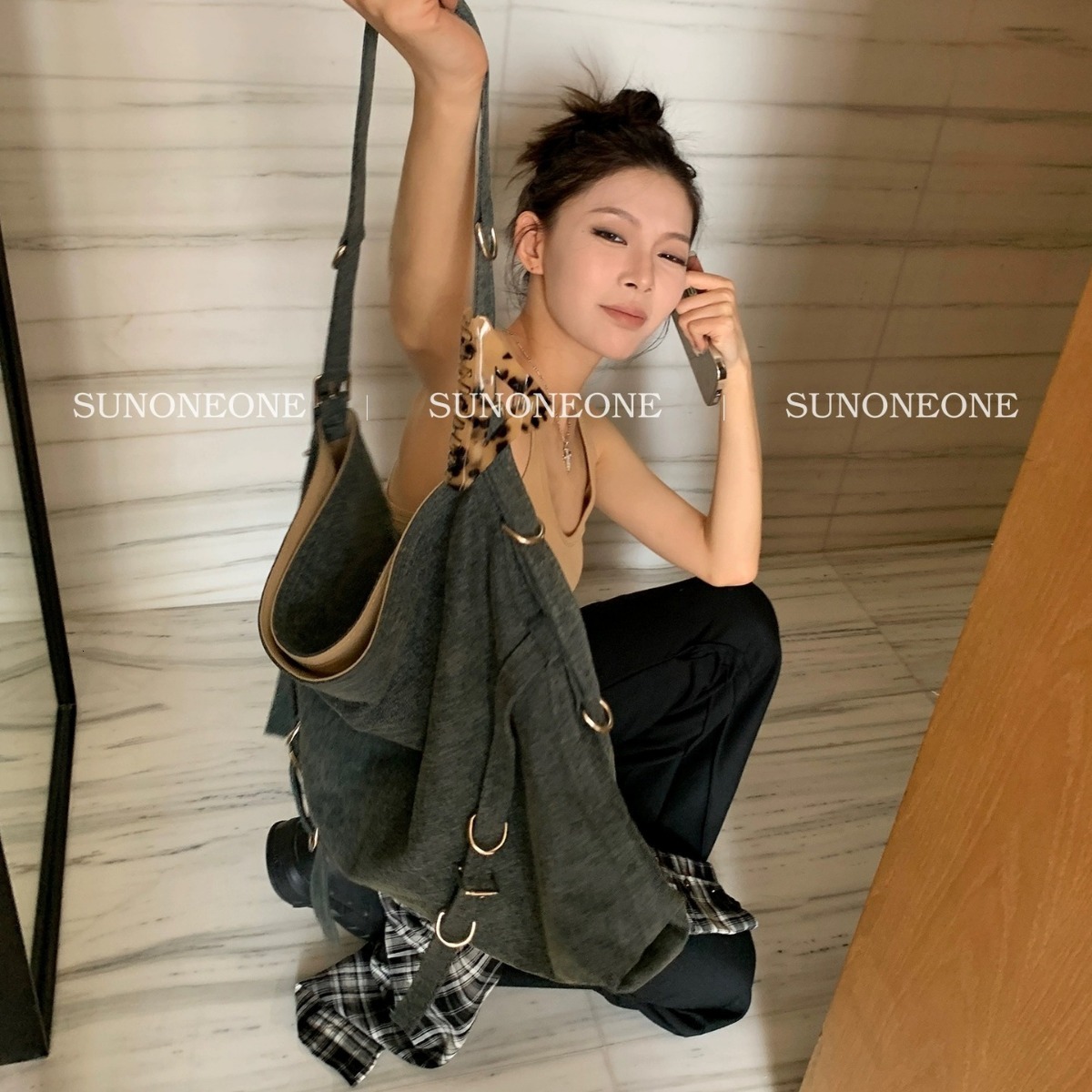 Travel fashion vacation commuting fashion large capacity women s denim bag summer new retro niche design shoulder bag designer crossbody bag
