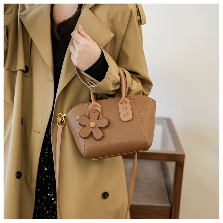 designer Textured Handbag Korean Style New Simple Fashion Flower Bucket Bag Single Shoulder Crossbody Bag Pendant Mini Cute