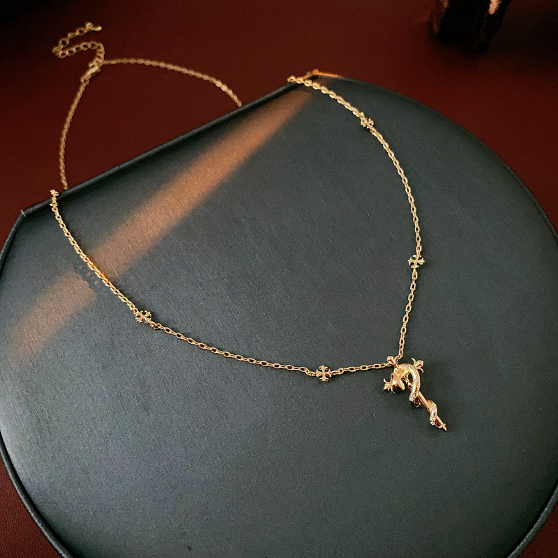 Serpentine necklace, niche retro cross collarbone chain, light luxury, high-end feel