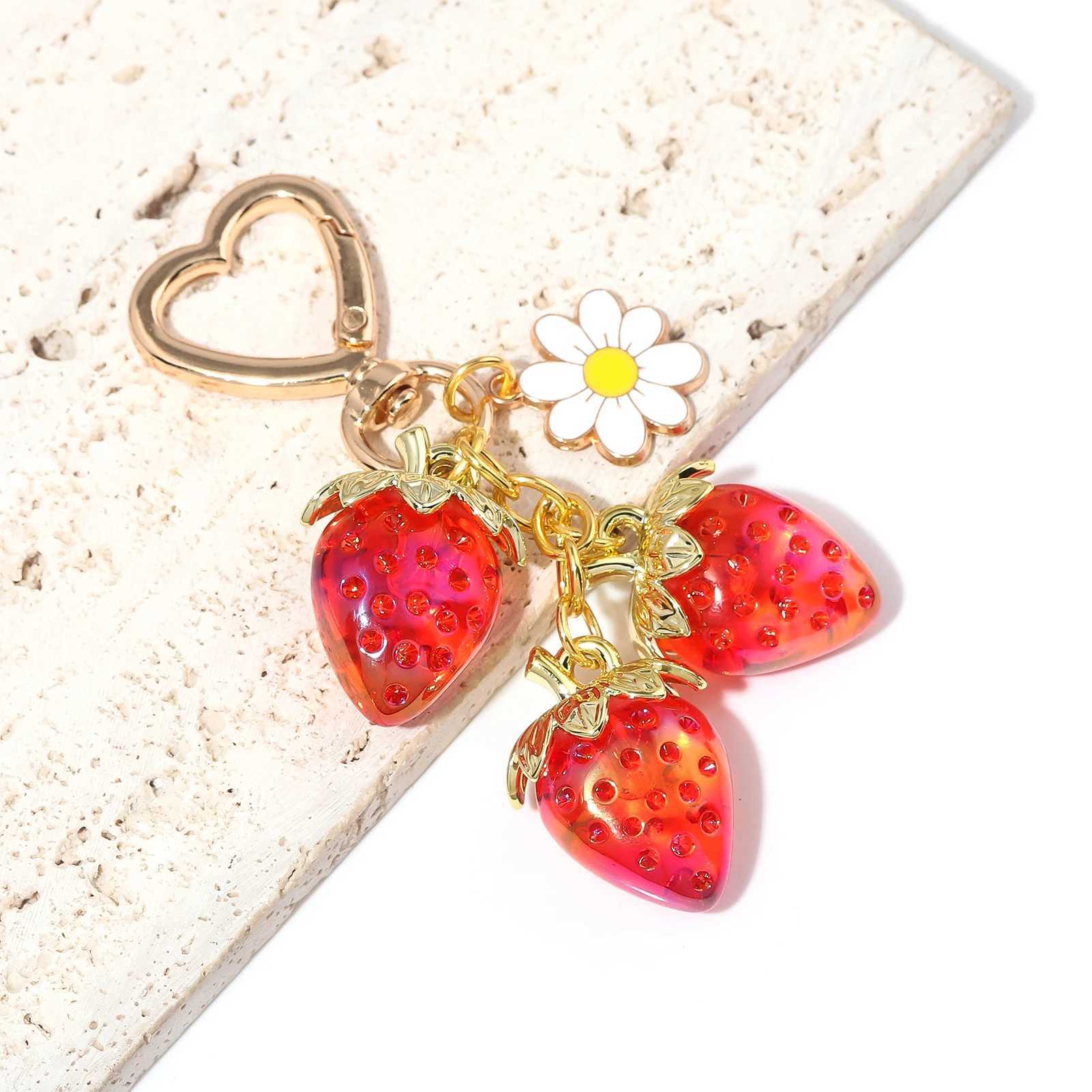 Cute Strawberry Bag Pendant Keychain Kawaii Heart Flower Daisy Key Chain for Women Girls Bag Purse Pendant Accessories Gift M250604