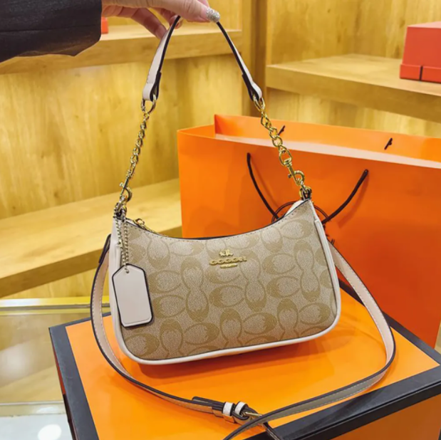 Free Shipping 2025 New Designer Bag Fashion Printed Chain Bag Underarm Bag Single shoulder crossbody bag High quality
