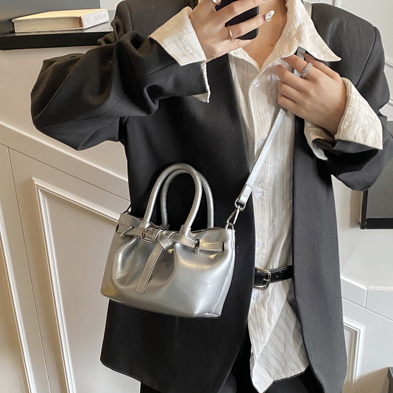 designer Korean Style Handbag for Women 2025 Spring New Basket Bucket Bag High-end Fashion Simple Shoulder Crossbody Bag