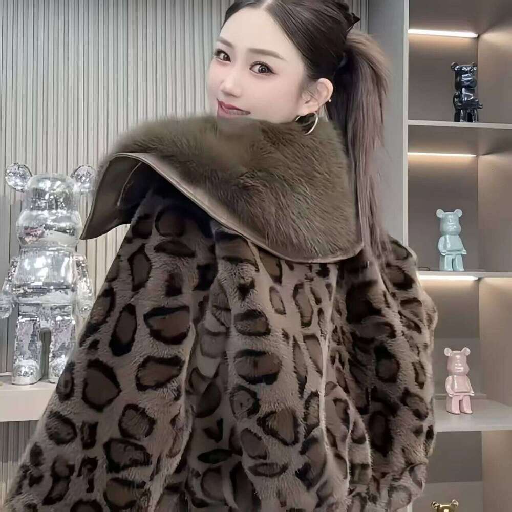 Faux Fur Coats for Women,Single Breasted Jacket,Thicken Warm Female Clothes,Spliced,,Turn-down Collar,New,Winter,2025