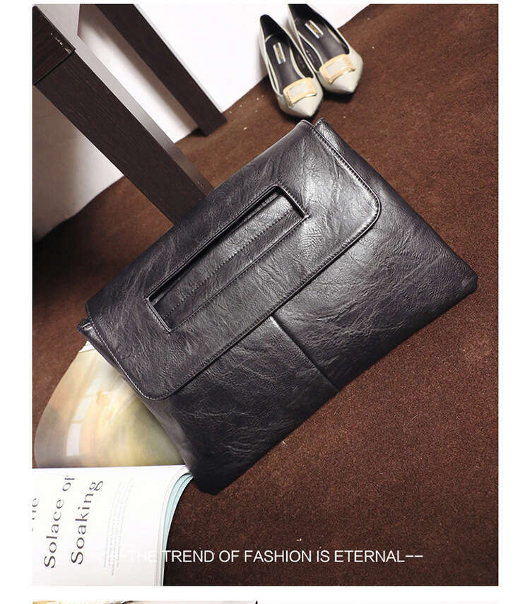 Korean Style 2025 Women's Trendy Large Capacity Simple Shoulder Crossbody Clutch Handbag Envelope Bag New Casual Versatile Fashion
