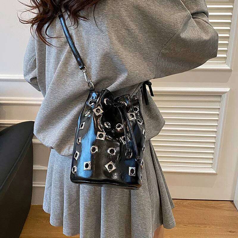 Women's Bags Designer Hollow Rivet Bucket Punk Studded Shoulder For Women Drawstring Crossbody Bags NEW Mini Women's Bag Soft Purses