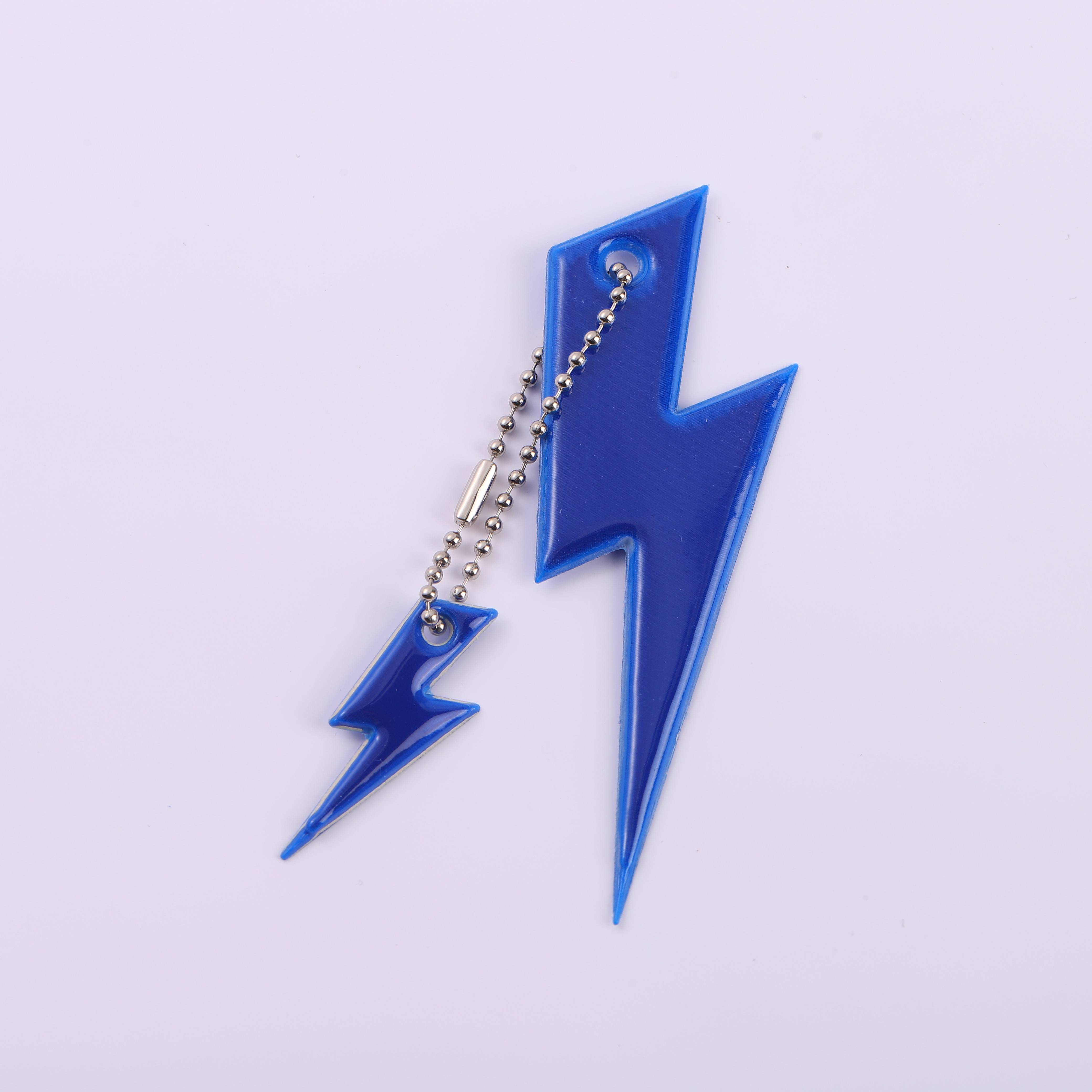 Reflective Lightning Design Backpack Pendant - Ensure Safety During Nighttime Travel With Various Color Options