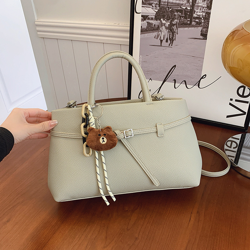 designer Women's Versatile Trendy Handbag Casual Bag Simple Commuter 2025 New Ins Style Elegant Large Capacity Handbag