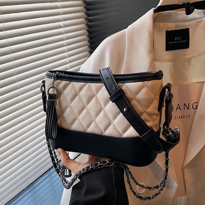 New Trend This Year's Shopping Bag Popular Quilted Free Shipping Chain Hobo Bag Versatile Stylish Small Designer Square Bag Internet Celebrity Cr