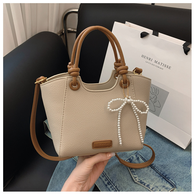 designer Women's Trendy Fashion Large Capacity Tote Bag 2025 New Casual Handbag Korean Style Shoulder Bag