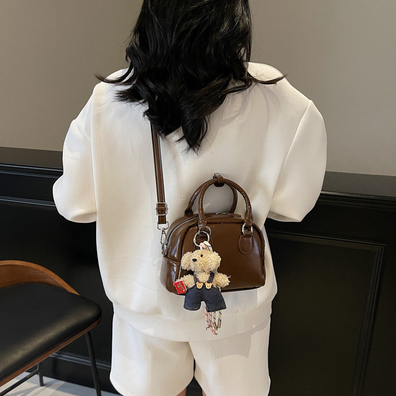 designer Korean Handheld Fashion Casual Shoulder Bag 2025 New Spring Summer Simple Versatile Crossbody Bag High-end Small Square Bag