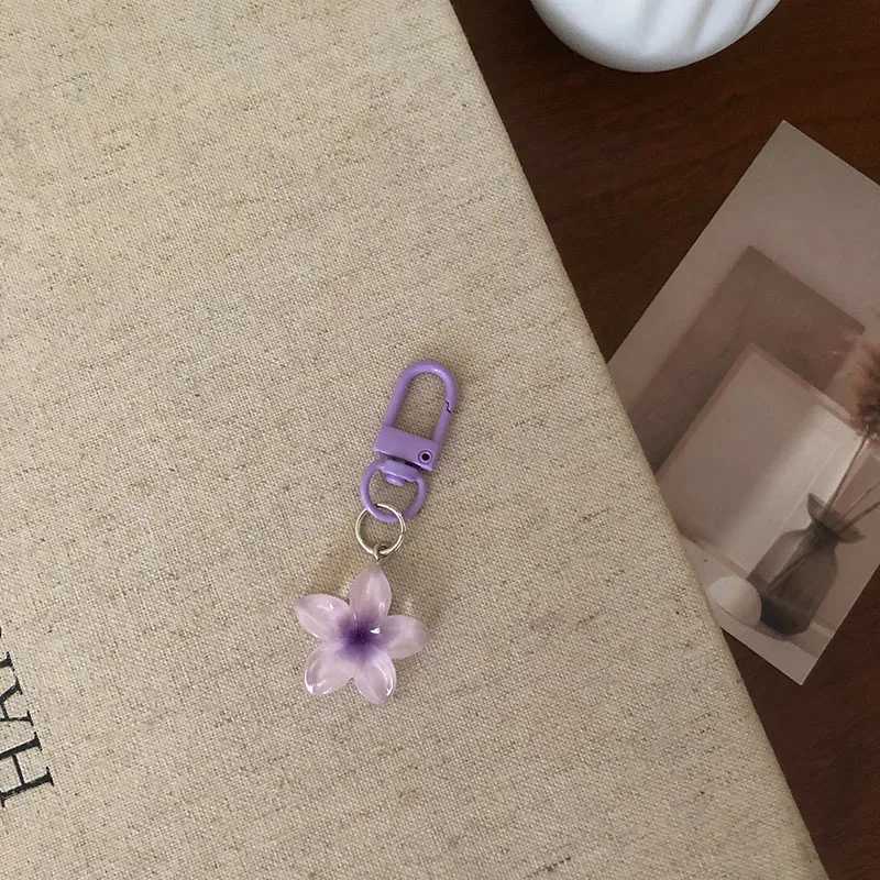 Colorful Transparent Flower Keychain Pendant For Women Girls Fashion Exquisite Keychain Bag Decoration Accessories Friend Gift W250604