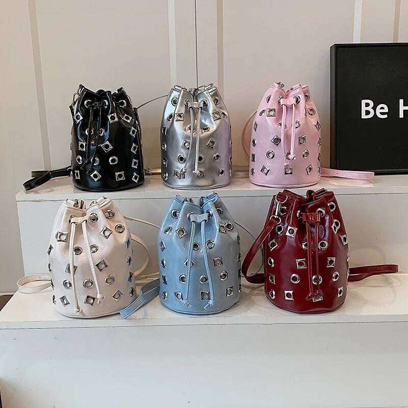 Women's Bags Designer Hollow Rivet Bucket Punk Studded Shoulder For Women Drawstring Crossbody Bags NEW Mini Women's Bag Soft Purses