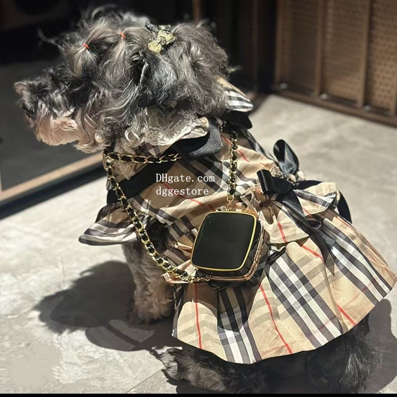 free shipping Designer Clothes ics Plaid Pattern Dresses with Bow Tie Cute Spring Summer Puppy Draped Skirt for Small Dogs and Cats Dog Birthday Gift 