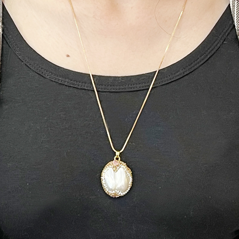 Vintage-Inspired Retro Pearls Neckpiece with Exquisite Baroque Finish Elegance Meets Style Accessory