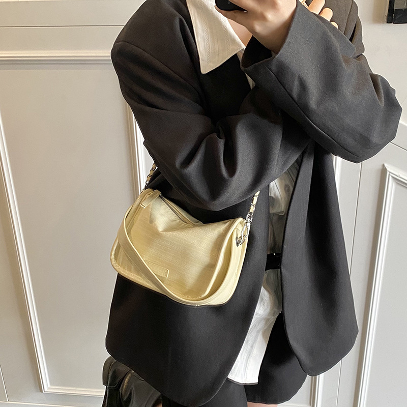 designer High-end Niche Chain Underarm Bag for Women 2025 New Trend Commuter Lock Versatile Handbag Shoulder Crossbody Bag