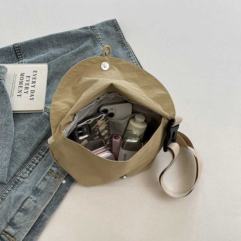 Ladies Single-shoulder Bag Large-capacity Crossbody Dumpling Bag Nylon Niche Design Versatile and High-end Chest Bag XJ250604