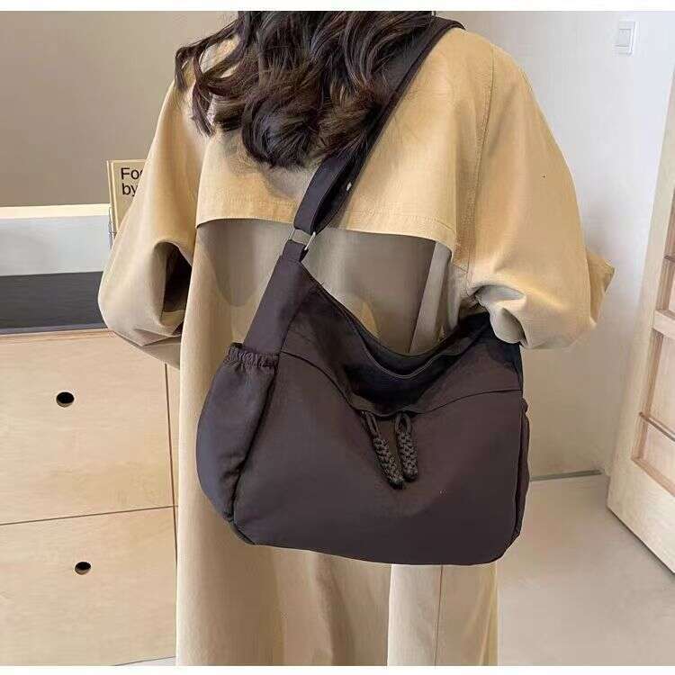 Minimalist Large Capacity Canvas for Women, Casual Versatile Commuter Shoulder Tote College Student Class Crossbody Bag, School Bag