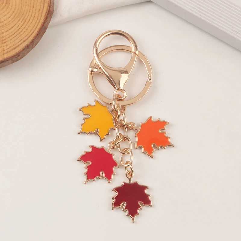 Pearl Alloy Maple Leaf Keychain Pendant Bag Decorate Car Keychain Dropping Oil Alloy Pendant DIY Creative Enamel Plant Key Rings W250604
