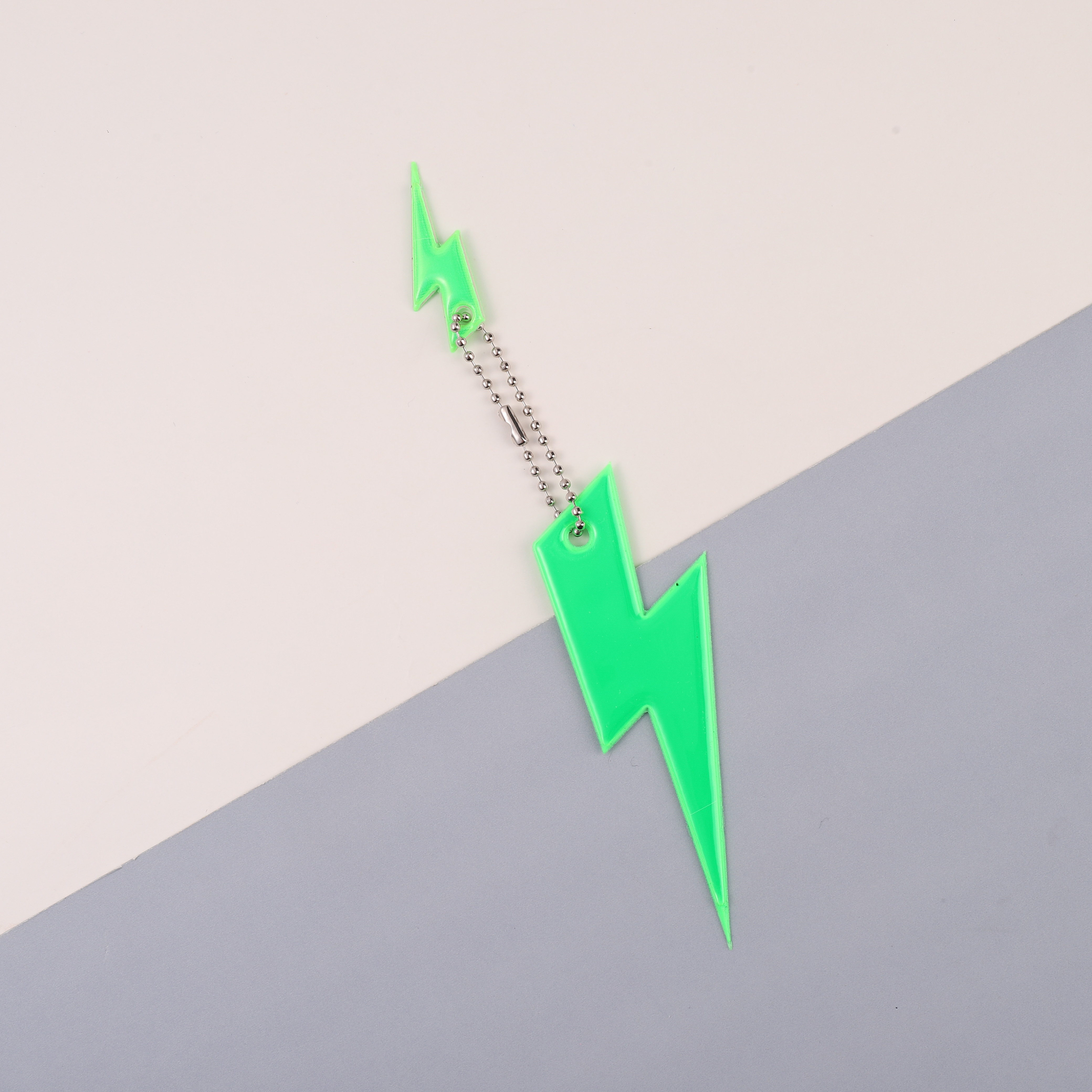 Reflective Lightning Design Backpack Pendant - Ensure Safety During Nighttime Travel With Various Color Options