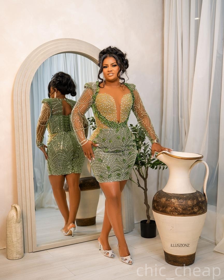 Green Sheath Cocktail Dress Appliques Crystals Full Sleeves Full Sleeves Short Mini Graduation Homecoming Dresses For Special Occasions Sweetheart Gow