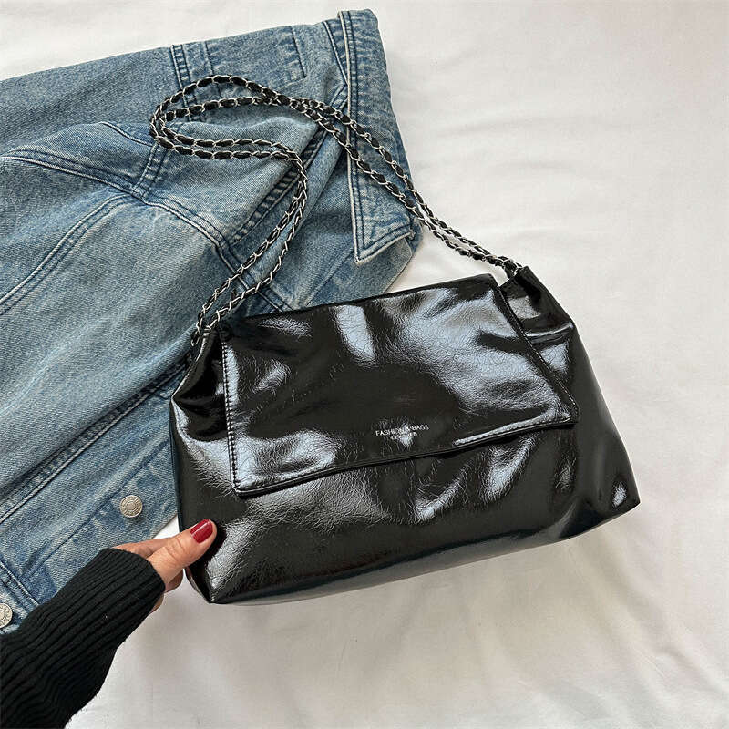 Soft Leather Large Capacity Fashion Simple Commuter Chain Shoulder for Women 2023 Early Autumn New Versatile Ins Tote Bag