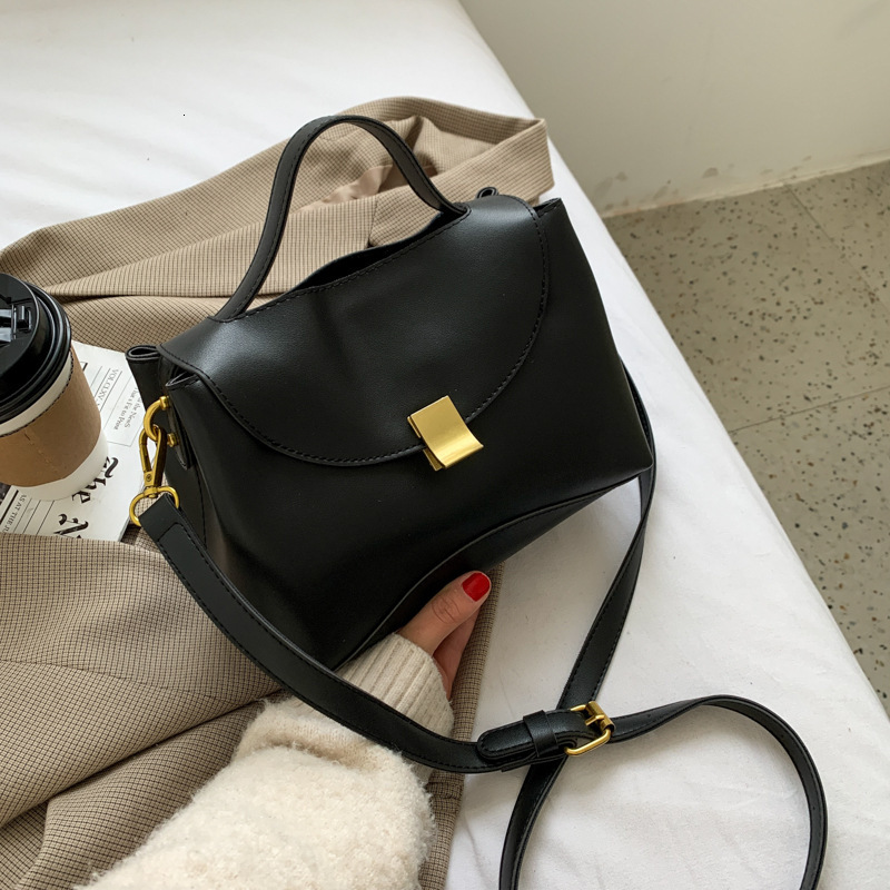 Free Shipping Designer Bag Women's New Trendy Niche Design Fashion Shopping Bag Versatile Large Capacity Lock Handbag Shoulder Crossbody Bag