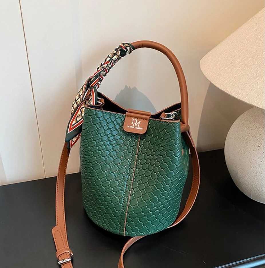 New 2025 Womens Bag Fashion Crossbody Bag Versatile Soft Leather Handheld Single Shoulder Bucket Light Luxury Bag XJ250604