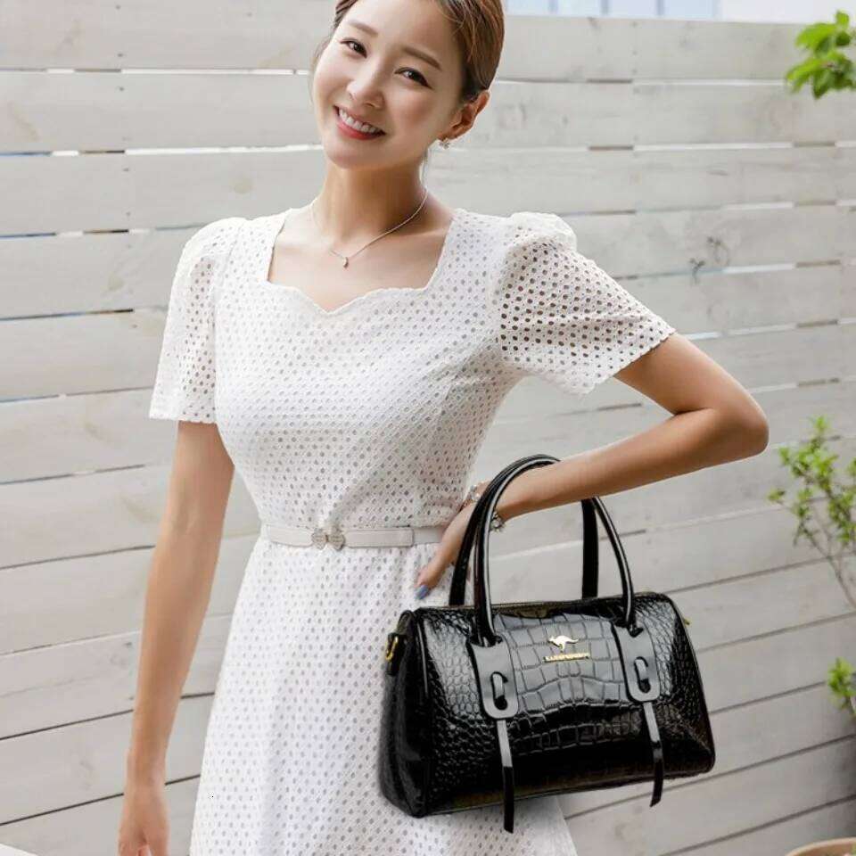 2025 New Patent Leather Handbag Fashion Shoulder Tote Crossbody High Quality Daily Commuter Bag Women Sac A Main