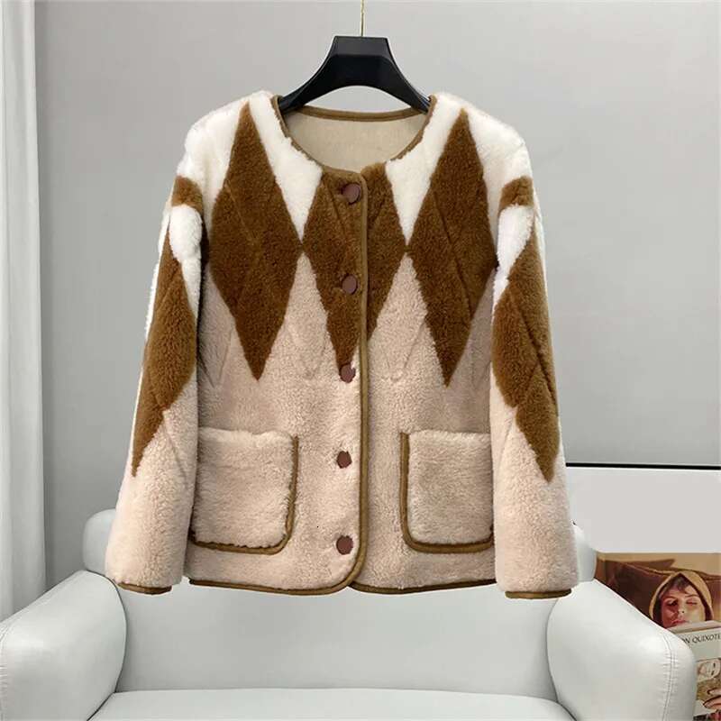 PUDI Women Genuine Wool Fur Fashion Coat Hot Sale Pattern Design Jacket CT256