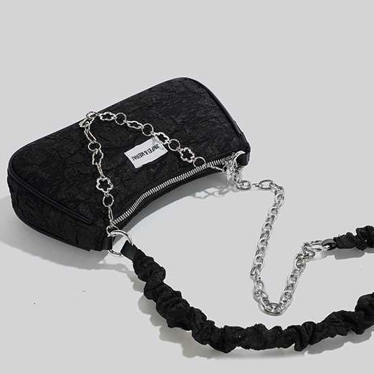 Original niche design armpit bag women's bag spring/summer new crossbody bag designer women's large capacity shoulder bag