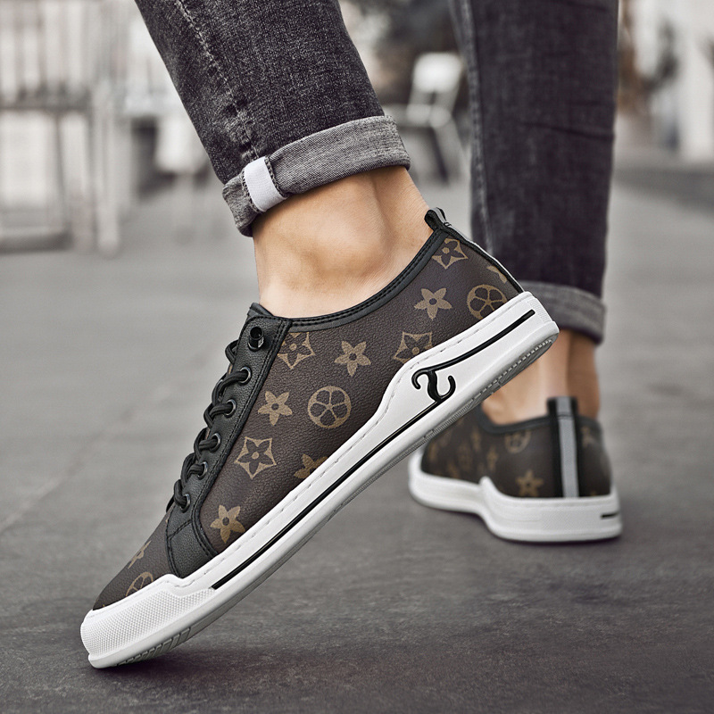2025 Fashionable new casual shoes printed Lace-Up Low-top men's board shoes high quality trendy versatile shoes white brown black