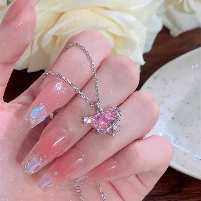 Fashion Pink Planet Heart Zircon Necklace Women Charm Aesthetic Clavicle Chain Necklace Valentines Day Gift Party 2024 Jewelry XJ250604