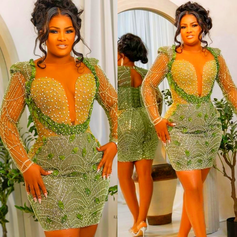 Green Sheath Cocktail Dress Appliques Crystals Full Sleeves Full Sleeves Short Mini Graduation Homecoming Dresses For Special Occasions Sweetheart Gow