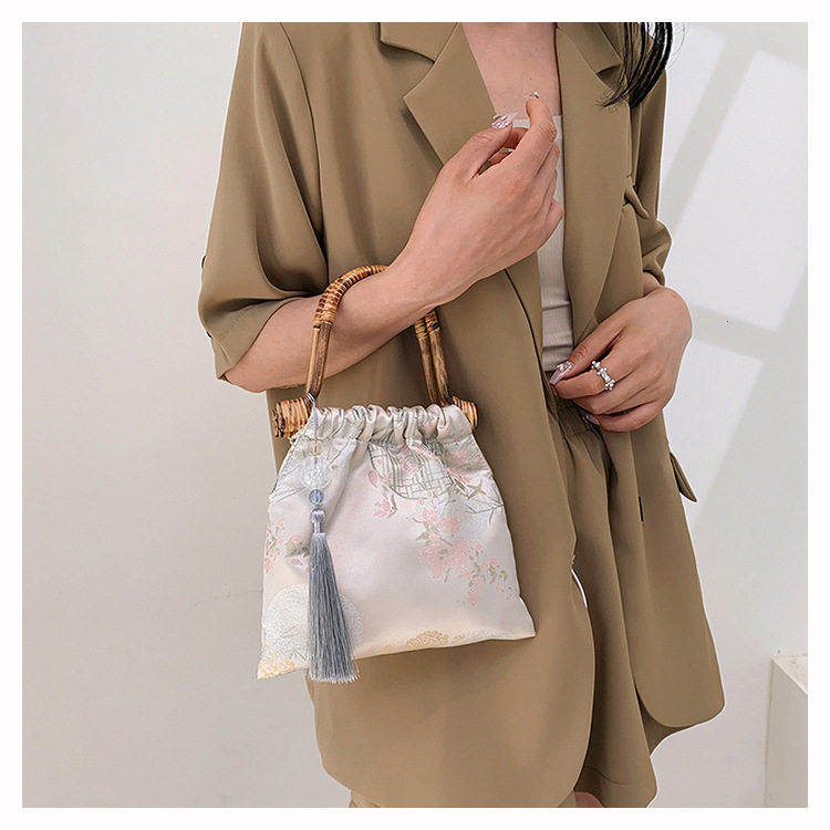 Free Shipping Retro Chinese Style Women's Handbag Cheongsam Hanfu Antique Style Rattan Woven Bamboo Knot Bag Chinese Style Handmade Bag Jacquard 