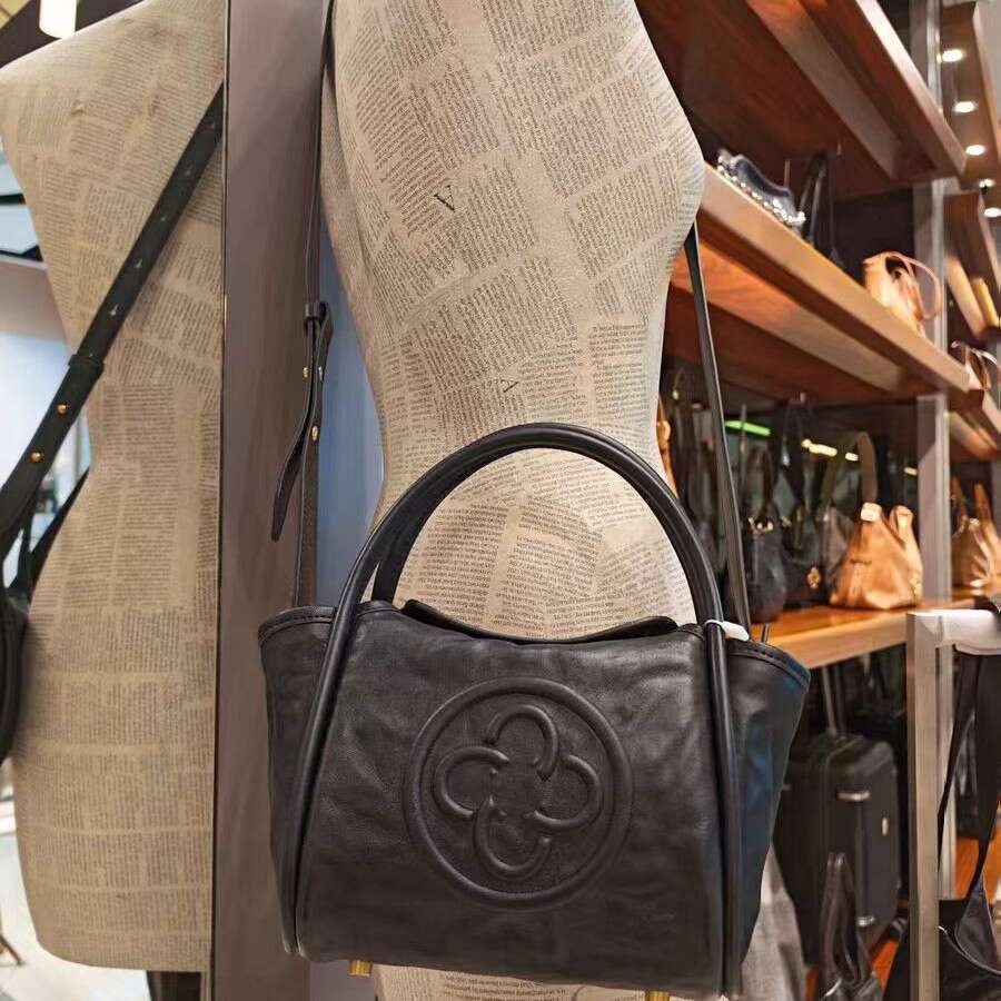 Women's Bags Designer Women's Bags Designer Cassile Angel Vegetable Tanned Leather Wrinkled Single Shoulder Crossbody Pink Handheld Basket B