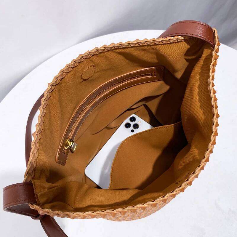 England Style Vintage Small Bucket Bags For Women Designer Handbag And Purses 2025 New In PU Hand Woven Underarm Shoulder