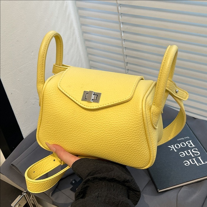 designer High-end Niche Design Handbag for Women 2025 New Fashionable Versatile Casual Simple Shoulder Crossbody Bag