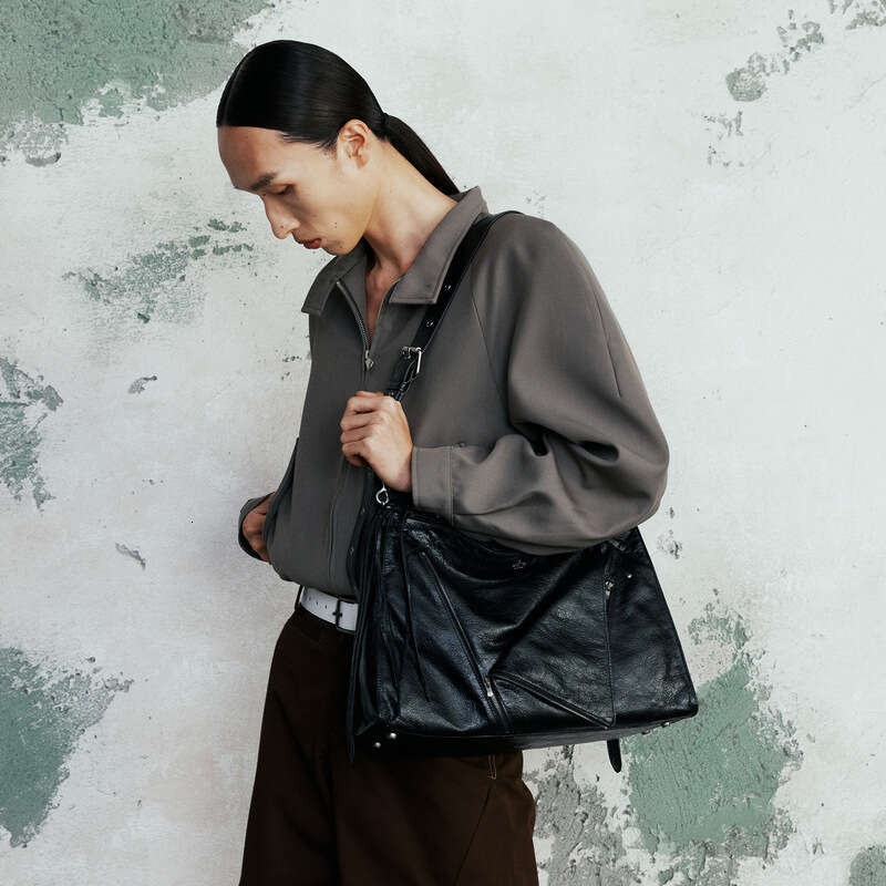 Women's Bags Designer Women's Bags Designer Sun Qian Same Style GROTTO Lapel Genuine Leather Large Capacity Commuter Handbag Shoulder Crossb