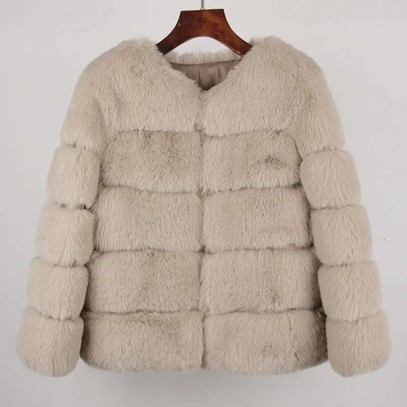 Women's Fashionable Winter Jacket New Style Fox Fur Faux Overcoat Warm Artificial Hair Coat From China Mainland