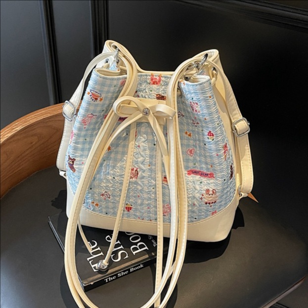 designer 2025 Summer New Fashion Casual Large Capacity Single Shoulder Bucket Bag for Women High-end Printed Versatile Stylish Backpack