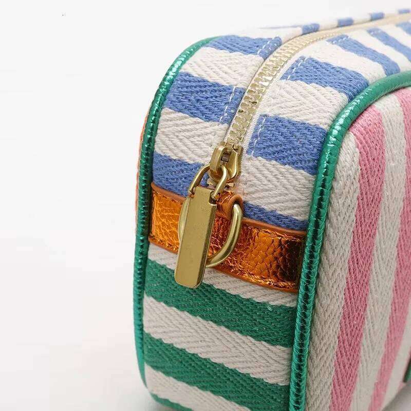 Women's Bags Designer Elegant Leather Crossbody Bag For Women - Vintage Minimalist Messenger Purse With Paris Letter & Pockets