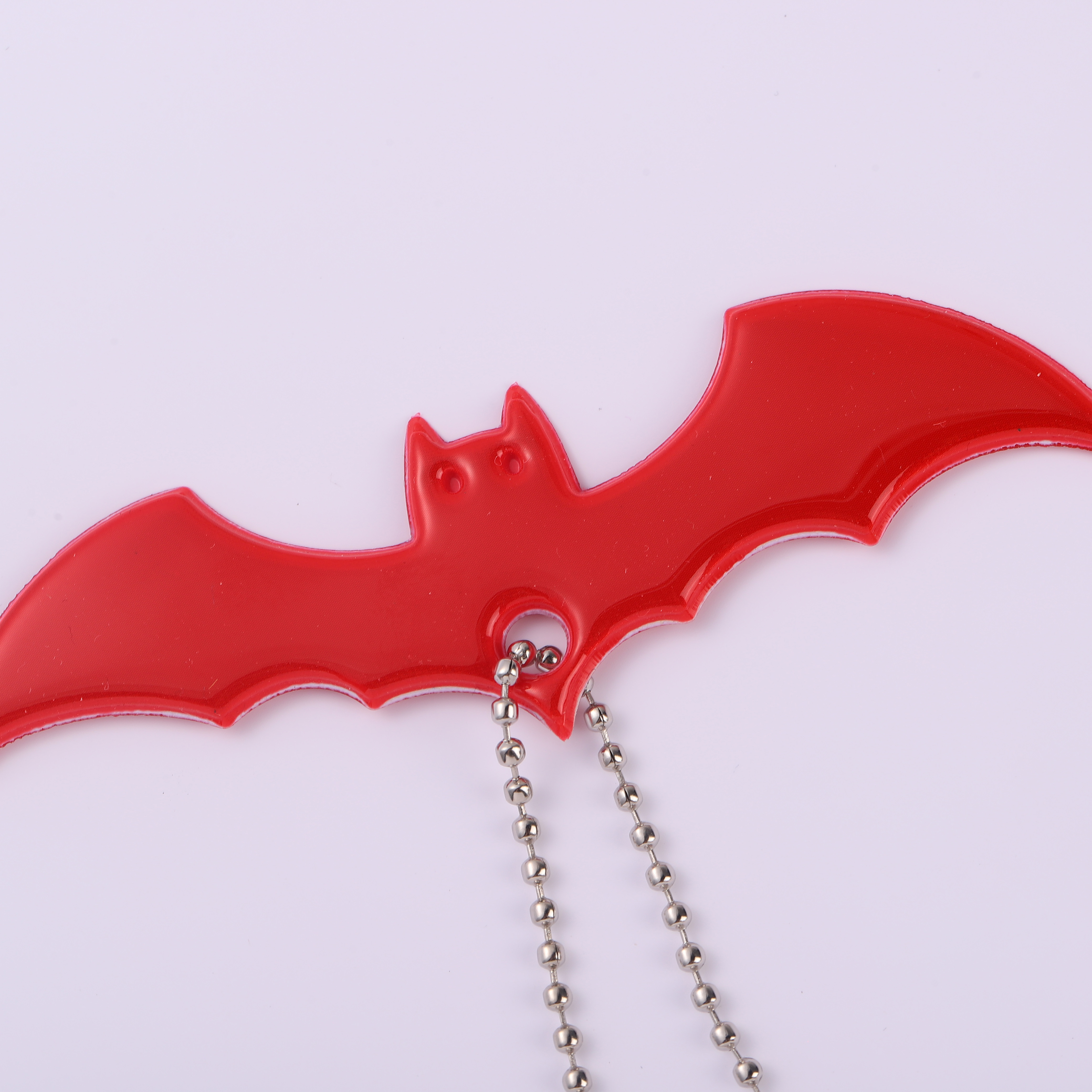 Bats Shape Glow-in-the-Dark Backpack Keychain with Night Visibility Up to 200M - High Reflectivity PVC Safety Warning Accessory