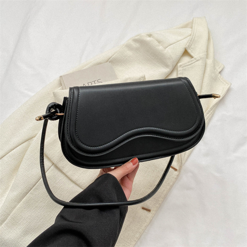 Women's winter new fashion niche design shoulder bag fashion crossbody bag designer women's fashion large capacity handbag