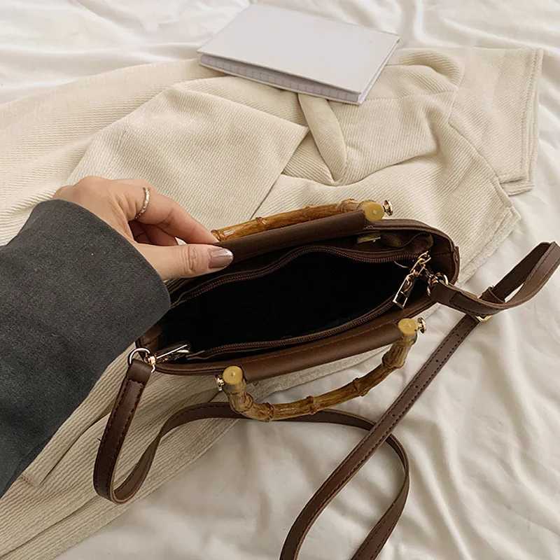 Summer New Niche Crossbody Bag Handwoven Small Bucket Handbag Womens Quality Straw Tote BagXJ250604