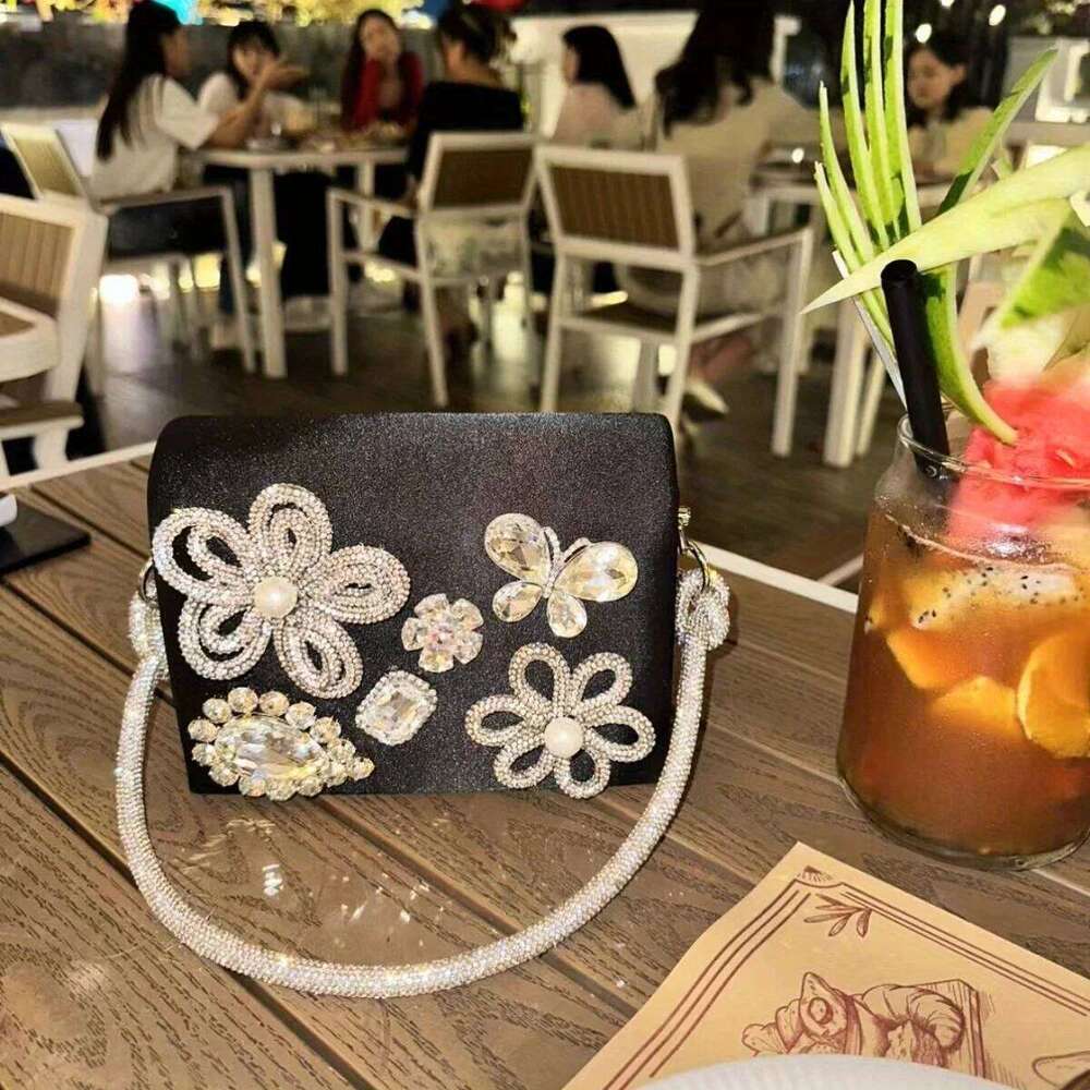 2025 Crystal-Studded Floral Square Box Clutch Women's Rhinestone Evening Bag For Weddings And Galas New Fashion Accessory